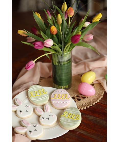Tulips + Cookies